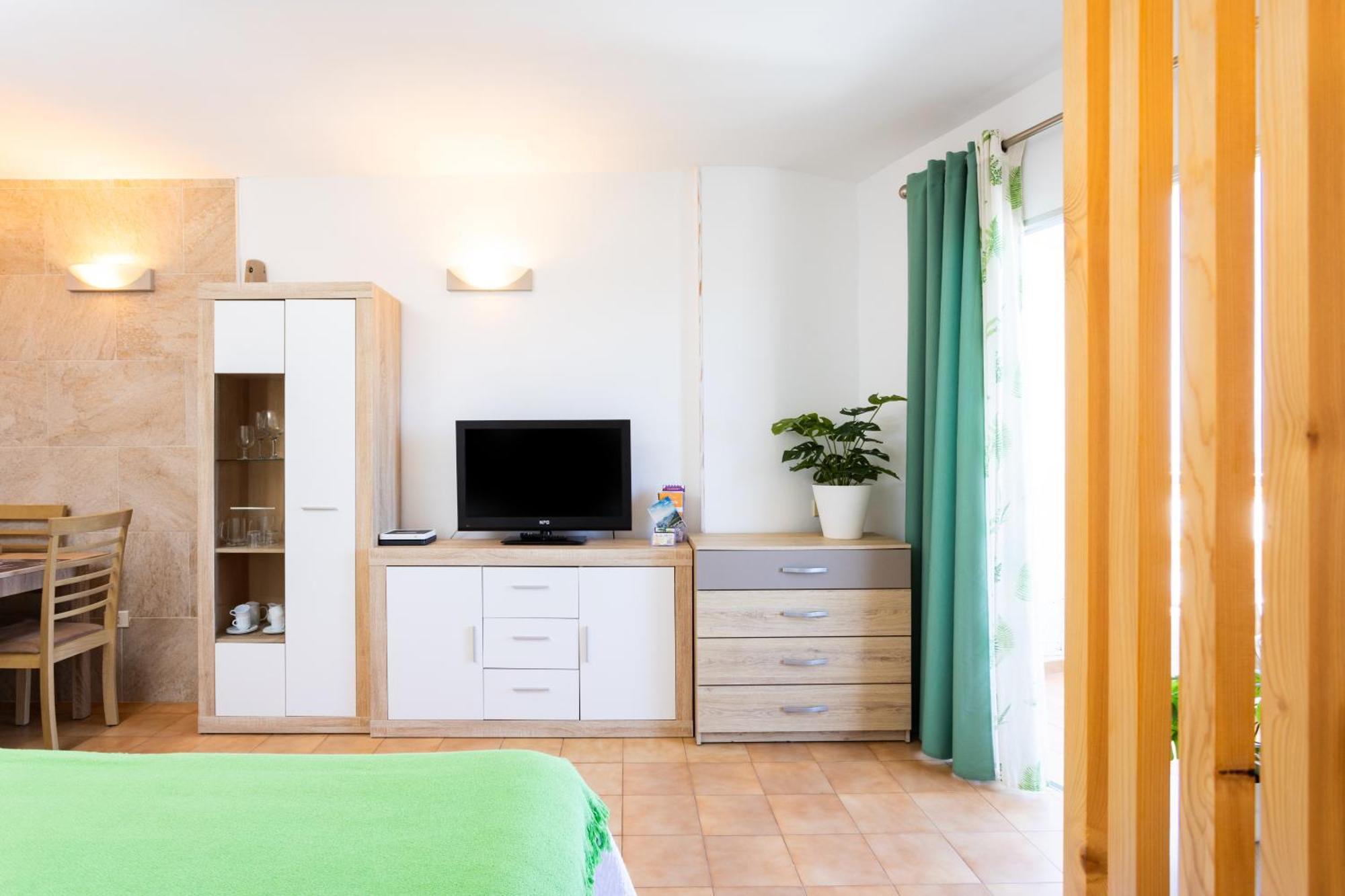 Cozy Seafront Studio With Balcony & Ocean Views San Marcos  Kültér fotó