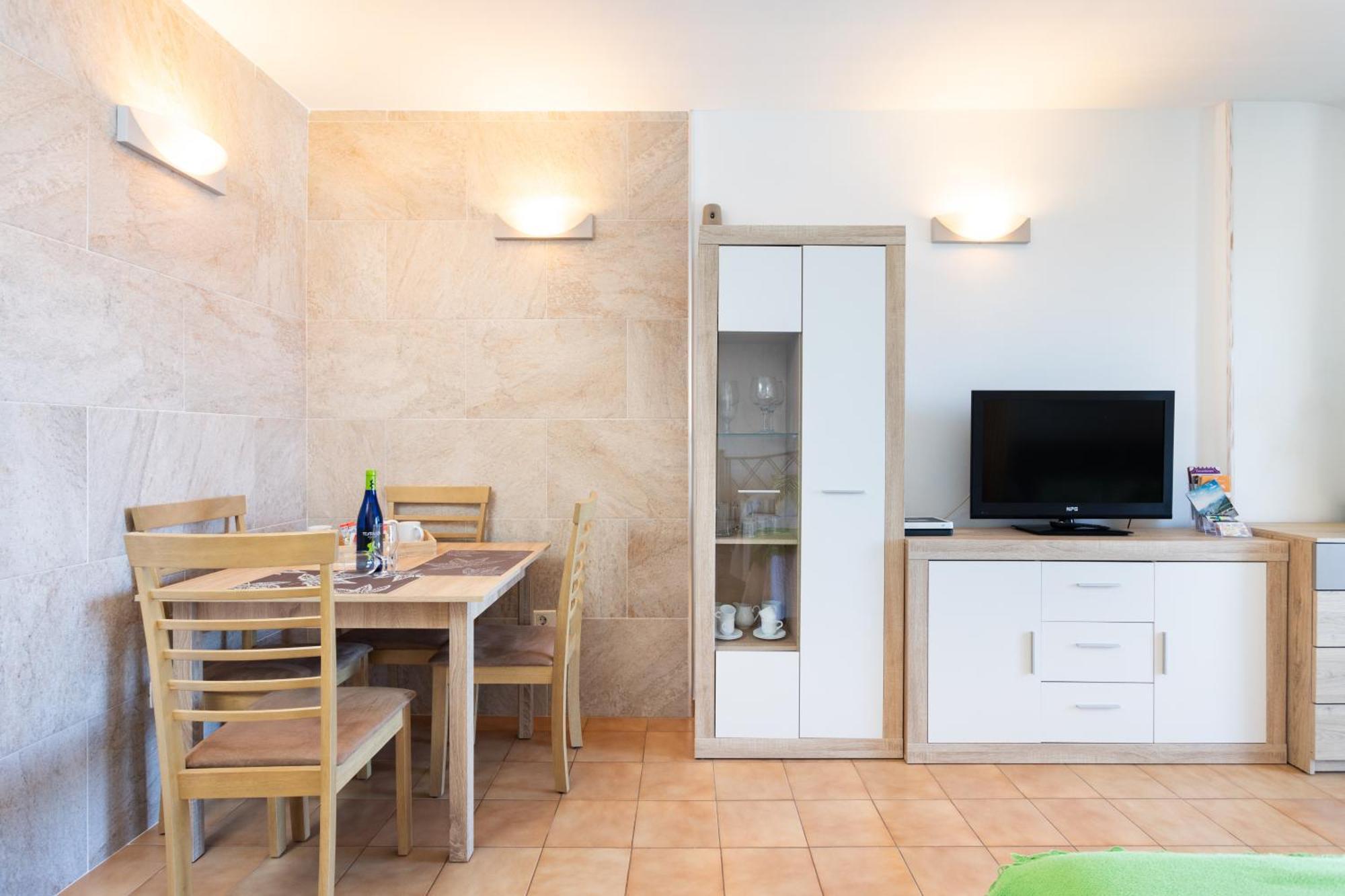 Cozy Seafront Studio With Balcony & Ocean Views San Marcos  Kültér fotó
